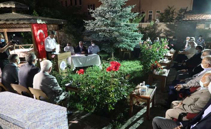 Erzincan Kemahlılar Derneği Başkanı Mahmut Cantekin yapılan 12. Olağan Genel