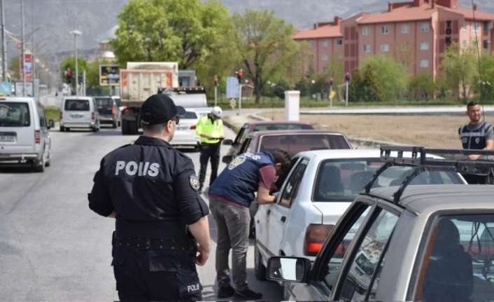 Erzincan İl Emniyet Müdürlüğü ekipleri tarafından genel asayiş ve kamu