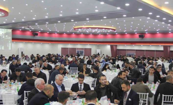 ERZİNCAN TSO YÖNETİMİ ÜYELERİYLE İFTARDA BULUŞTU
