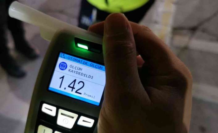 Erzincan kent genelinde asayiş uygulamalarının yanı sıra trafik ekiplerinin de
