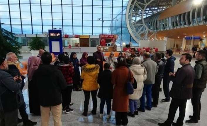 Korona virüs nedeniyle hac ve umre ziyaretlerini durduran Suudi Arabistan’ın