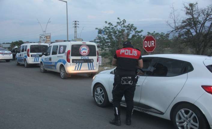 Erzincan’da polis ekipleri tarafından