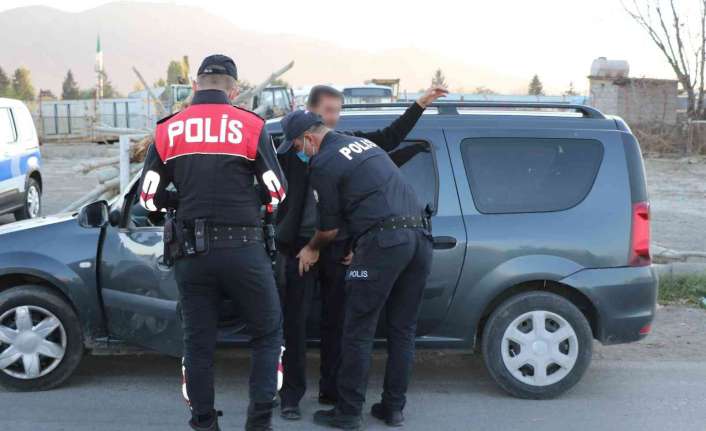 Erzincan il genelinde asayiş uygulaması gerçekleştirildi.