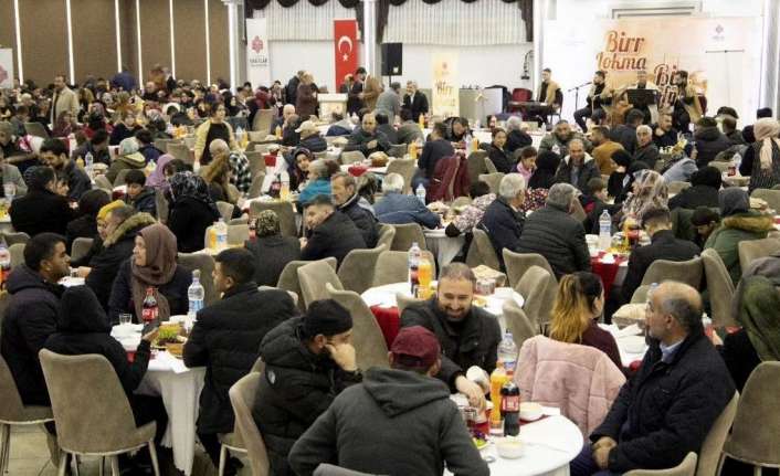 ERZİNCAN’DA ‘BİR LOKMA BİN SOFRA’ İFTAR PROGRAMI DÜZENLENDİ