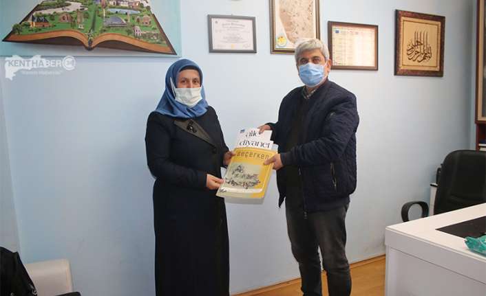 Diyanet İşleri Başkanlığı tarafından basımı ve yayımı gerçekleştirilen Diyanet Aylık