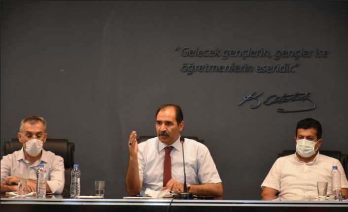 Erzincan’da salgın önlemleri kapsamında ilkokul, ortaokul, lise müdürleri ve Eğitim
