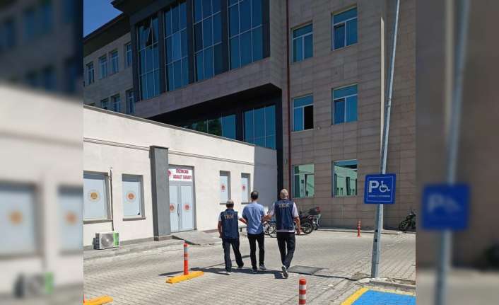 Erzincan Valiliği İl Emniyet Müdürlüğü ekipleri tarafından yapılan uygulamada hakkında