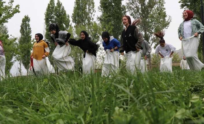 Erzincan’da 19 Mayıs Atatürk’ü Anma, Gençlik ve Spor Bayramı ile