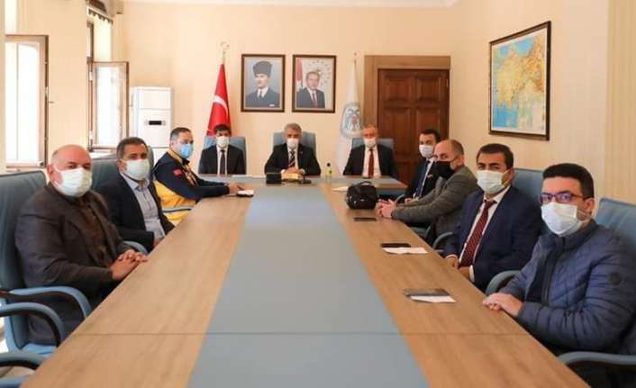 İl Pandemi Kurulu toplantısı, Vali Mehmet Makas başkanlığında gerçekleştirildi.