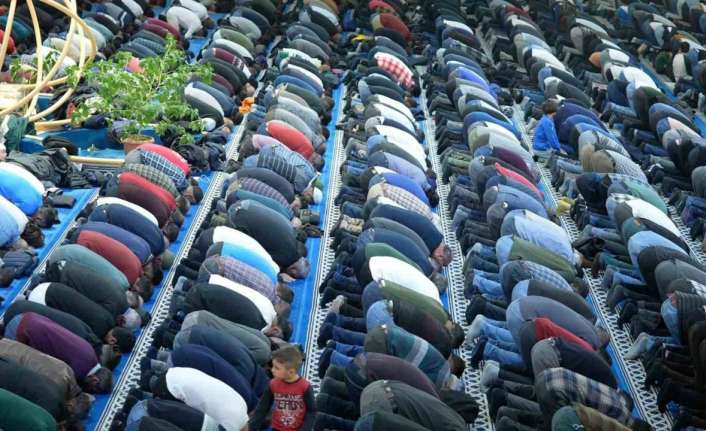 ERZİNCAN’DA KADİR GECESİ DUALARLA İDRAK EDİLDİ
