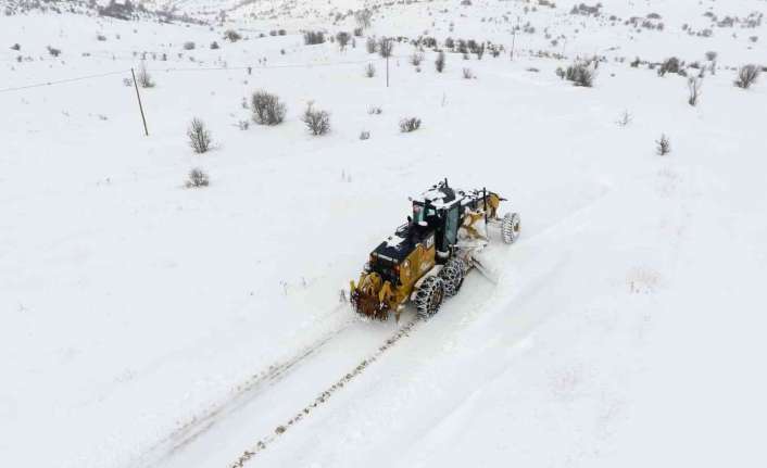 Erzincan’da kar ve tipi