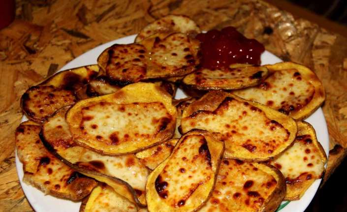 Erzincan’da bazı ev ve iş yerlerinde kullanılan sobalar günümüzde birçok