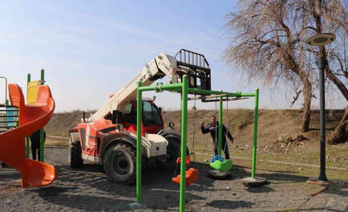 Erzincan Belediyesi Park ve Bahçeler müdürlüğü ekipleri 2022 yılı programı