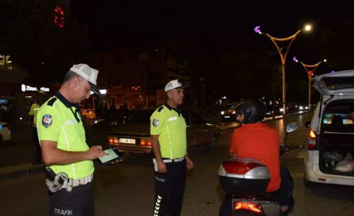 Erzincan’da yaz aylarının gelmesiyle birlikte motosiklet kullanımı yaygınlaştı. Son günlerde