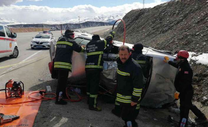 Erzincan’da otomobilin devrilmesi sonucu