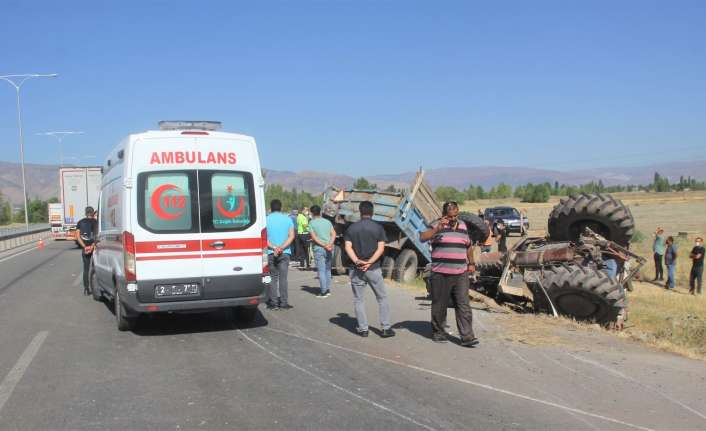 Erzincan’da tarım işçilerini taşıyan