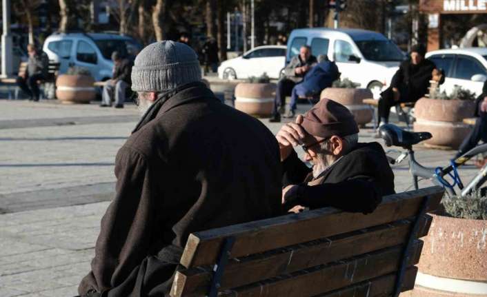 Türkiye’de yaşlı nüfus 8