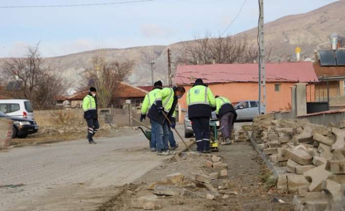 Erzincan Belediyesi Fen İşleri Müdürlüğü ekiplerince yaz mevsimi boyunca sürdürülen