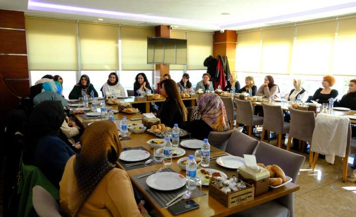 Erzincan Ticaret ve Sanayi Odası, il genelinde çeşitli sektörlerde faaliyet