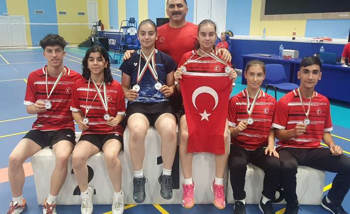 Erzincanlı badminton branşında 6 Milli sporcunun tümü başarılı bir performans