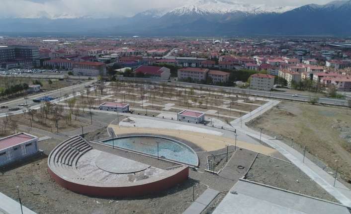 Erzincan Belediye Başkanı Bekir Aksun Erzincan ilinin sadece mahalle ölçeğindeki