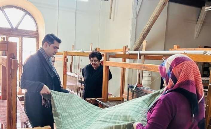 Yok olmayla baş başa bırakılan yöresel Gazenne kumaşı, Kemaliyeli hanımların