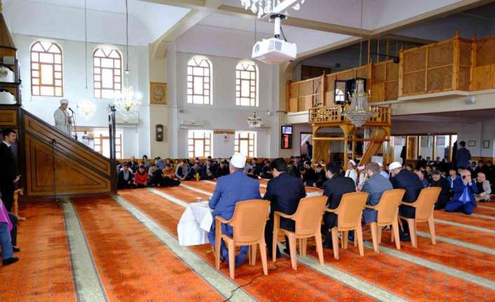 ERZİNCAN’DA YAPILAN HUTBE OKUMA, HAFIZLIK, EZAN OKUMA VE KUR’AN-I KERİM’İ