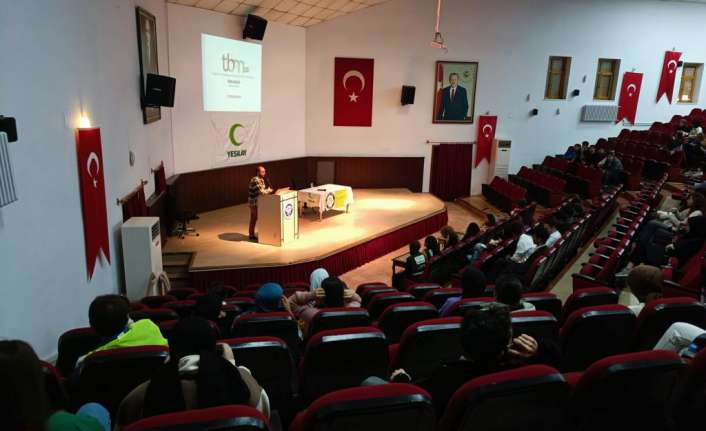 Türkiye Bağımlılıkla Mücadele eğitim programı kapsamında Erzincan Binali Yıldırım Üniversitesi