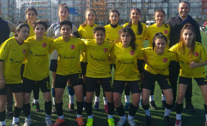 Erzincan Gençler Gücü Spor Kulübü Kız Futbol takımı Giresun Deplasmanında