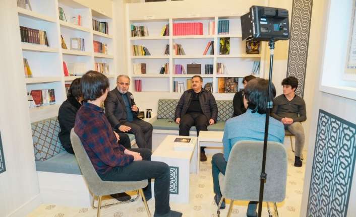 Erzincan İl Müftülüğü Gençlik Hizmetleri Koordinatörlüğünün düzenlemiş olduğu çevrimiçi sohbet