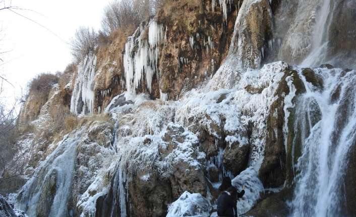 Hava sıcaklığının mevsim normallerinin üzerinde seyrettiği Doğu Anadolu Bölgesinde önceki