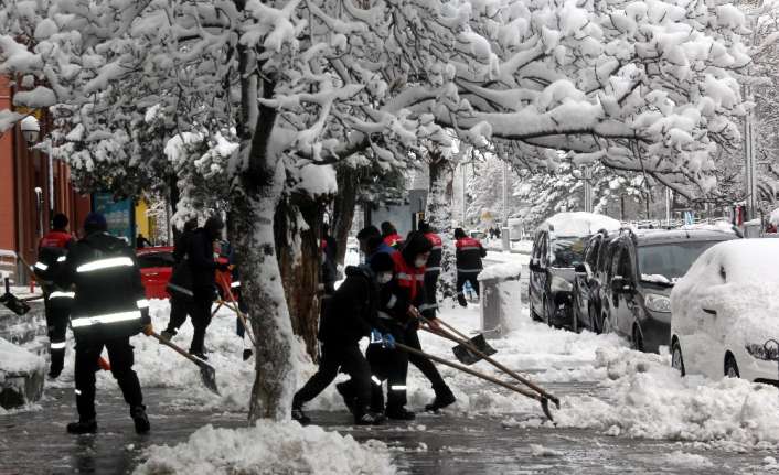 Erzincan’da, Covid-19 salgını nedeniyle İl Umumi Hıfzıssıhha Kurulunca alınan yeni