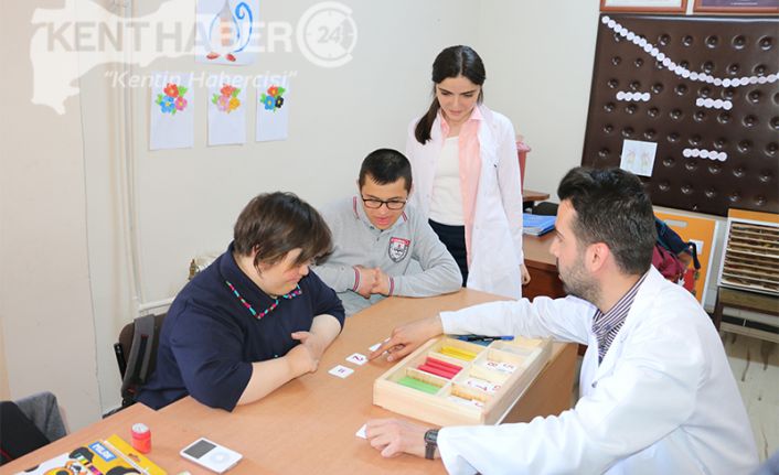 Şehit Polis Salih Zengin  Ortaokulunda  eğitim alan DOWN