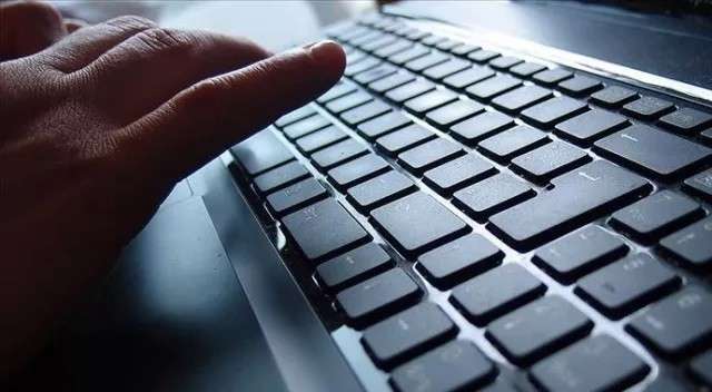 İNTERNET KULLANAN GENÇLERİN ORANINDA REKOR ARTIŞ