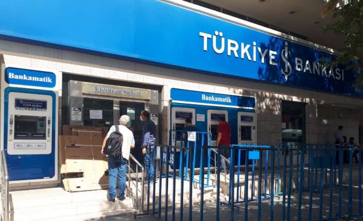TÜRKİYE İŞ BANKASI ERZİNCAN ŞUBESİ KORONA VİRÜS TEDBİRLERİ KAPSAMINDA GEÇİCİ