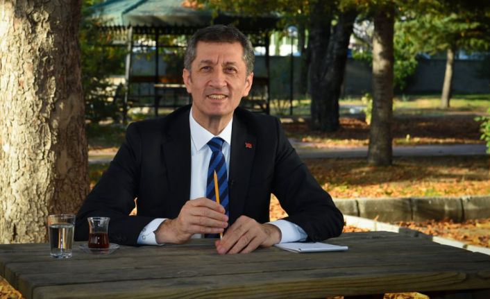 Millî Eğitim Bakanı Ziya Selçuk, tüm velilere öğretmenler aracılığıyla bir