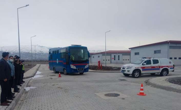 Erzincan İl Jandarma Komutanlığı Jandarma Trafik Timleri tarafından, ring aracı