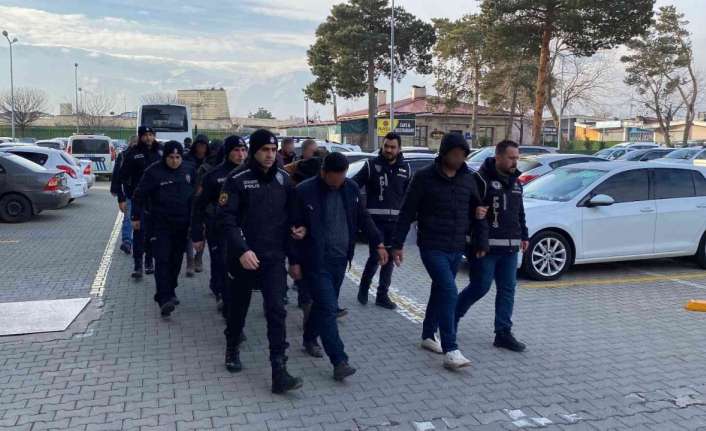 Erzincan’da hafta sonu başkasının yerine SRC sınavına giren ve polisin