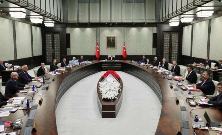 Cumhurbaşkanlığı Kabinesi bugün saat: 15.00’te Cumhurbaşkanlığı Külliyesi’nde Cumhurbaşkanı Recep Tayyip