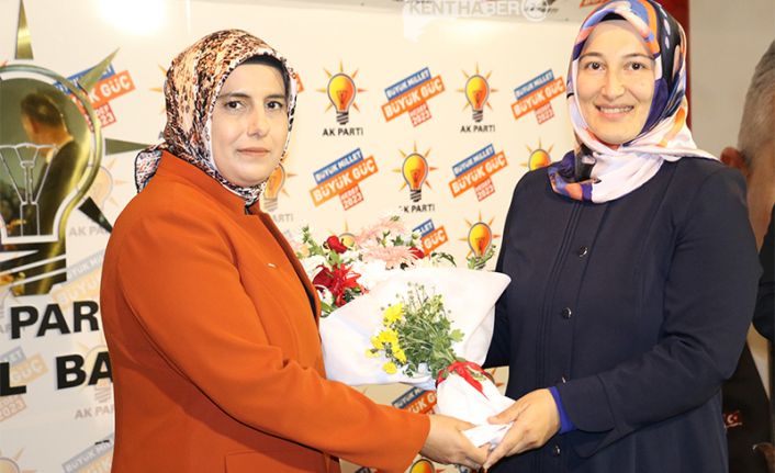 2 yıldır Erzincan AK Parti Kadın Kolları Başkanlık görevini yürüten