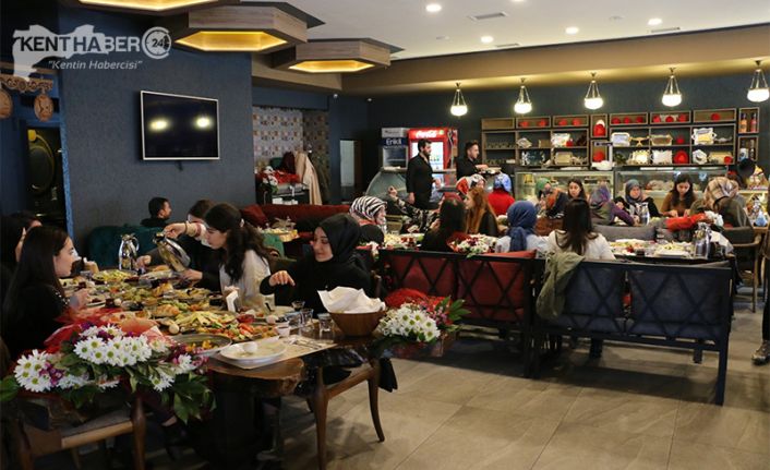 Erzincan Barosu 8 Mart Dünya Kadınlar günü nedeni ile kahvaltı