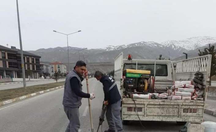 Erzincan’da Su ve Kanalizasyon Müdürlüğü ekiplerince kent genelinde ihtiyaç duyulan