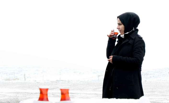 Doğu Anadolu Bölgesinin yüksek kesimlerinde kar yağışı aralıklı etkisini sürdürüyor.