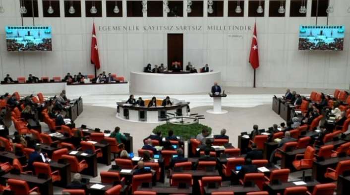 Türkiye Büyük Millet Meclisinde devam eden Bütçe görüşmelerinde Partisi ve