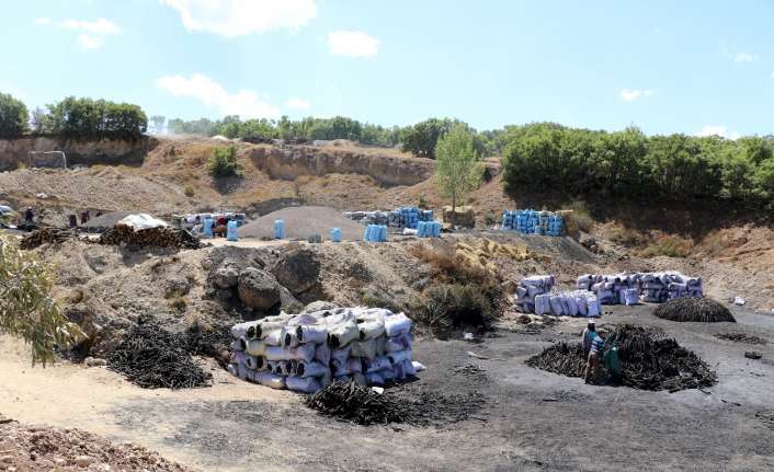 Erzincan’da ateş, duman ve kavurucu sıcağın altında gün boyu ter