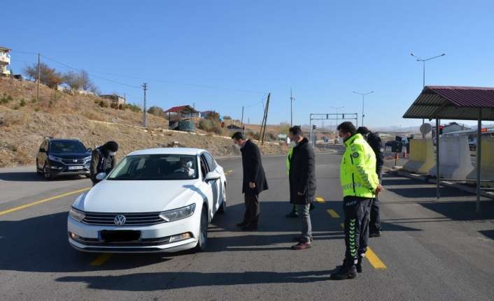 Tercan Kaymakamı Musa Kazım Çelik, ilçe emniyet müdürlüğü yol emniyet