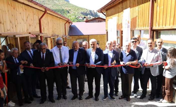 Erzincan’ın Kemaliye ilçesinde bir dizi açılış gerçekleştirildi.