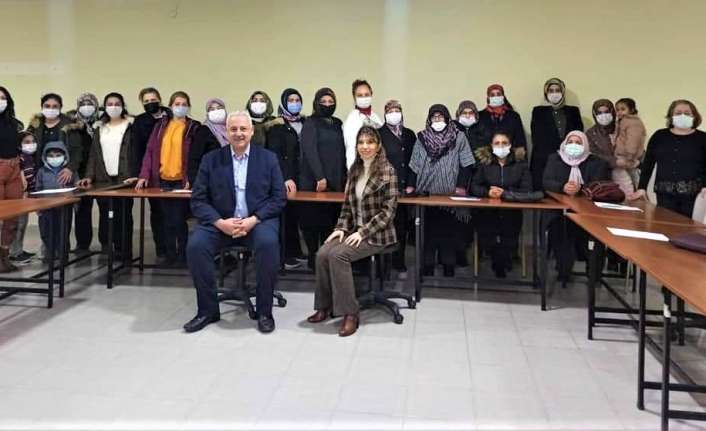Kemaliye’de, yüksekokul ve belediyenin destekleriyle kadın kooperatifi kuruldu.