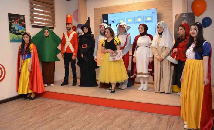 Erzincan’da Tiyatro Kulübü ve Eğitim Fakültesi Okul Öncesi Eğitimi ABD