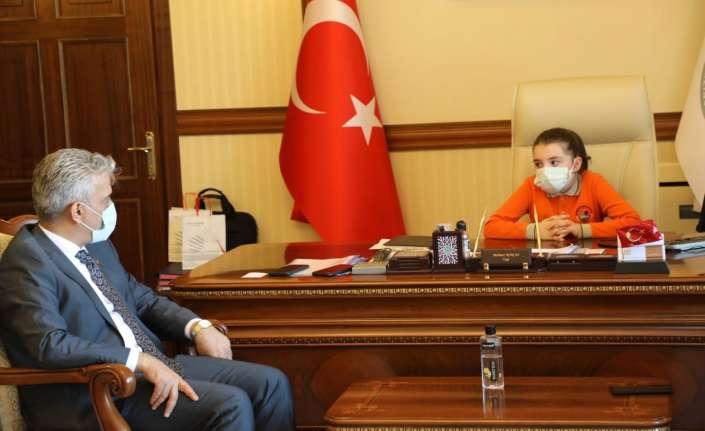 23 Nisan Ulusal Egemenlik ve Çocuk Bayramı münasebetiyle Erzincan Valiliği